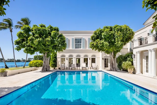 7-bedroom home at 320 El Vedado Road, Palm Beach