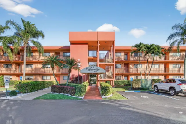 2-bedroom home at 15074 Witney Road #204, Delray Beach