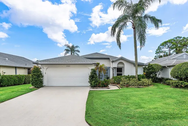 3-bedroom home at 13320 Touchstone Court, Palm Beach Gardens