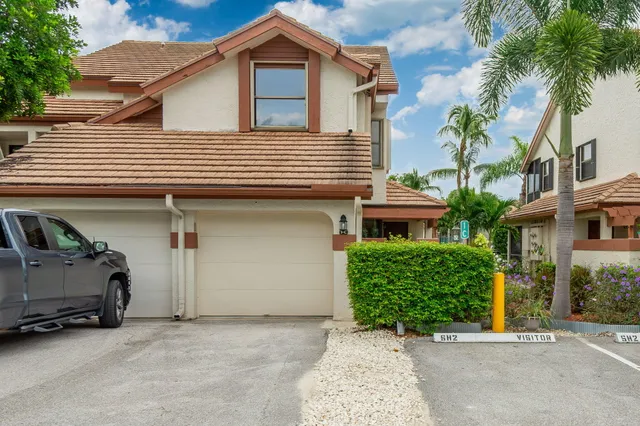2-bedroom home at 12660 Shoreline Drive, Wellington