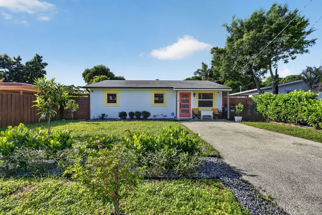 3-bedroom home at 220 Reigle Avenue, Delray Beach