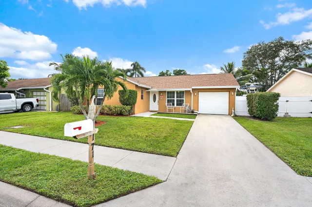 3-bedroom home at 171 Banyan Circle, Jupiter