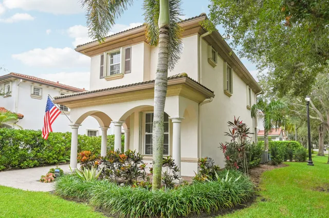3-bedroom home at 654 CASTLE Drive, Palm Beach Gardens