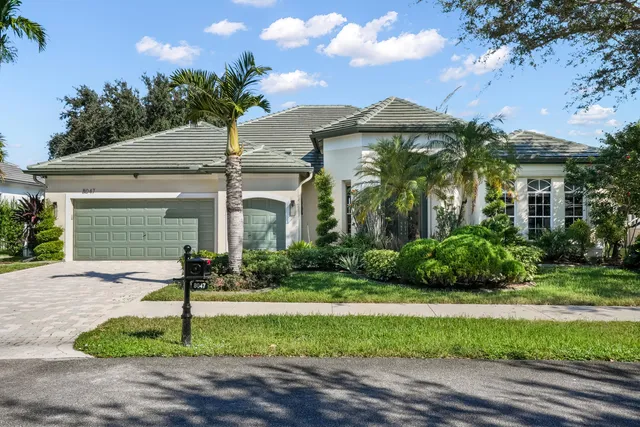3-bedroom home at 8047 N SAVANNAH Circle, Davie