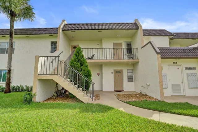 1-bedroom home at 130 Lake Meryl Drive, West Palm Beach