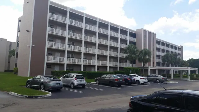 2-bedroom rental at 8720 Shadow Wood Boulevard #308, Coral Springs