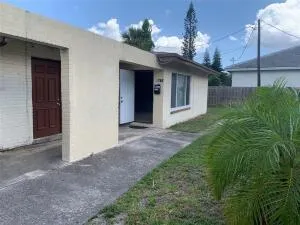 9-bedroom rental at 2750 NW 58th Terrace, Lauderhill