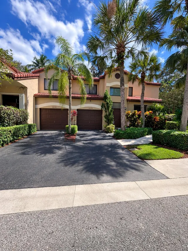 2-bedroom rental at 1000 NW 105th Way #1000, Plantation