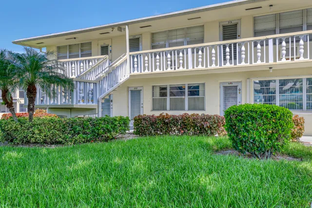 1-bedroom rental at 312 CAMDEN N, West Palm Beach