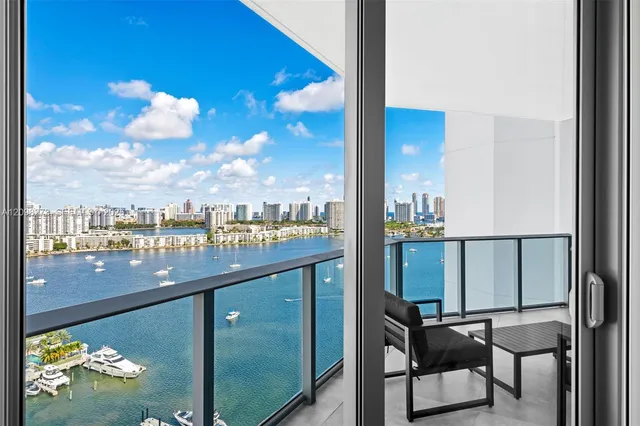 2-bedroom home at 17111 Biscayne Boulevard #2103, North Miami Beach