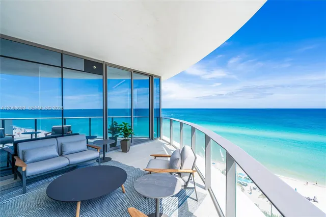 4-bedroom home at 15701 Collins Avenue #705, Sunny Isles Beach