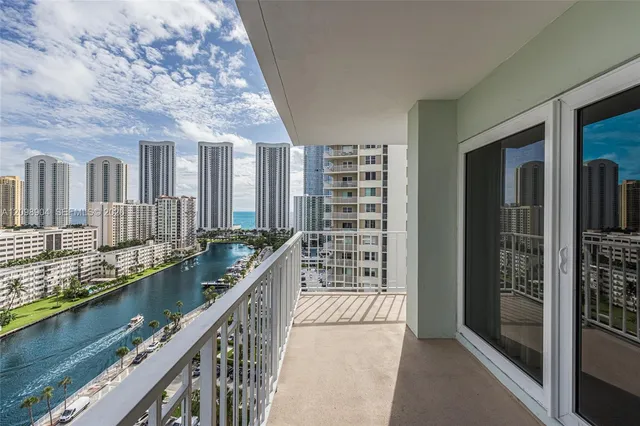 2-bedroom home at 500 Bayview Drive #1631, Sunny Isles Beach