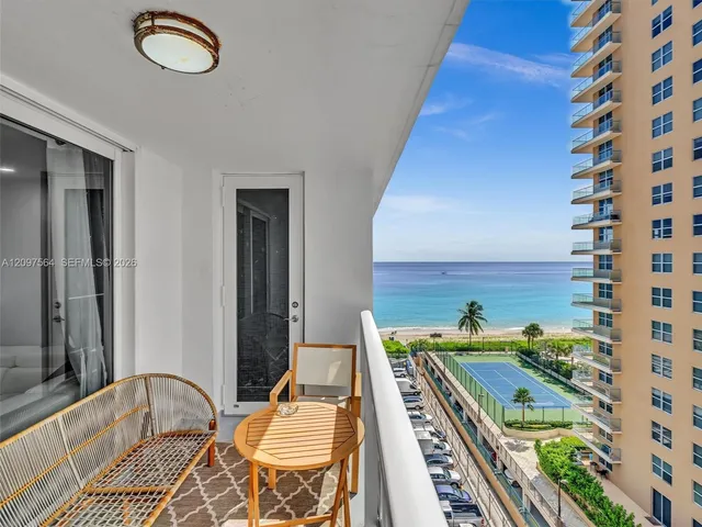 1-bedroom home at 1904 S Ocean Drive #905, Hallandale Beach