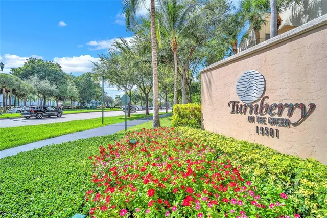 1-bedroom home at 19501 W Country Club Drive #506, Aventura