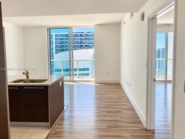 1-bedroom home at 1900 N Bayshore Drive #3607, Miami