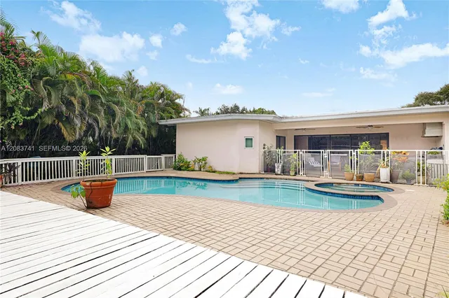 4-bedroom home at 633 NE 119th Street, Biscayne Park