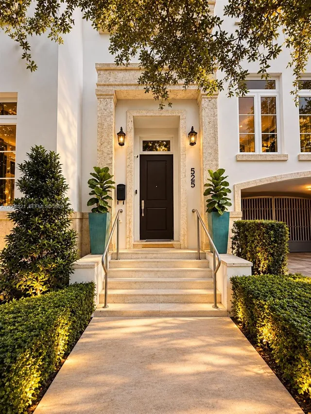 3-bedroom home at 525 Anastasia Avenue #525, Coral Gables