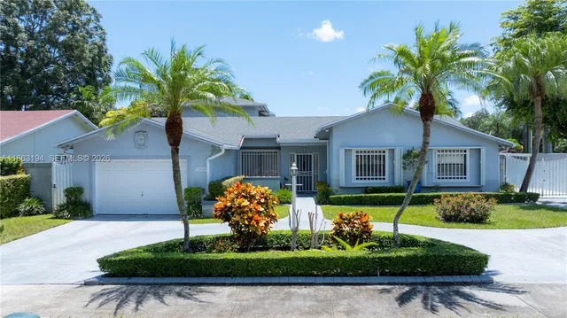 4-bedroom home at 11680 SW 92nd Street, Miami