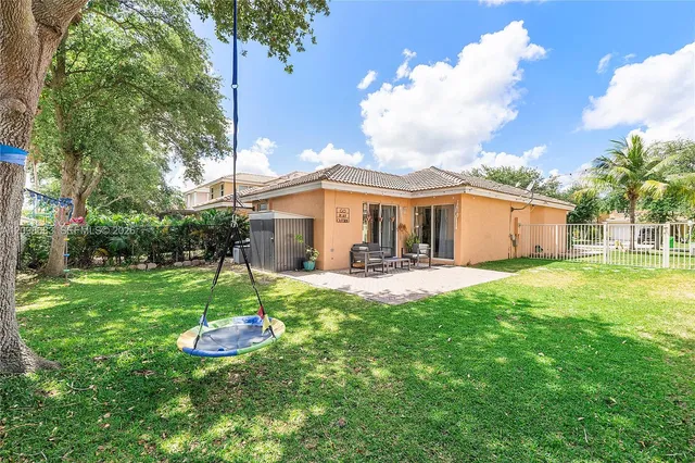 3-bedroom rental at 9292 NW 54th Street, Sunrise