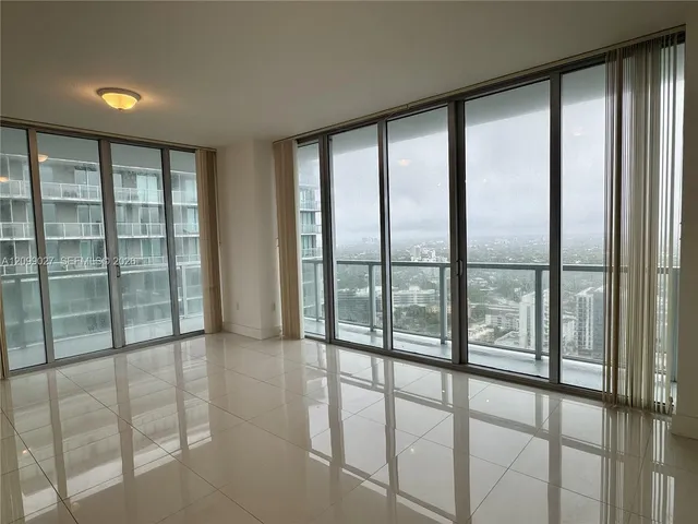 2-bedroom rental at 1111 SW 1st Avenue #3714, Miami
