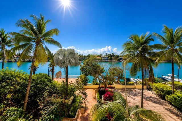 2-bedroom rental at 5600 Collins Avenue #4P, Miami Beach