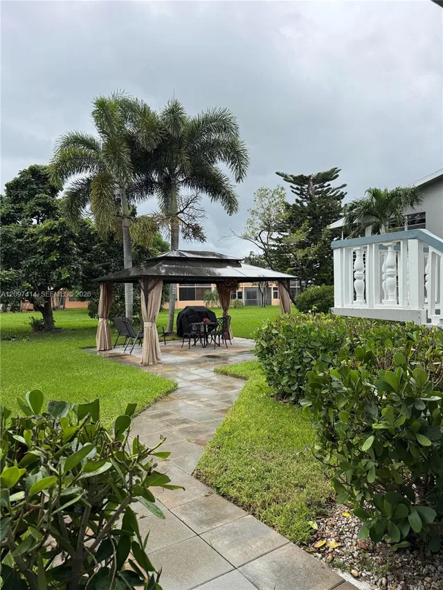 1-bedroom rental at 375 Sheffield P #375, West Palm Beach