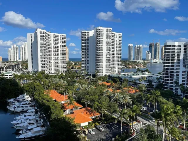 2-bedroom rental at 3500 Mystic Pointe Drive #1507, Aventura