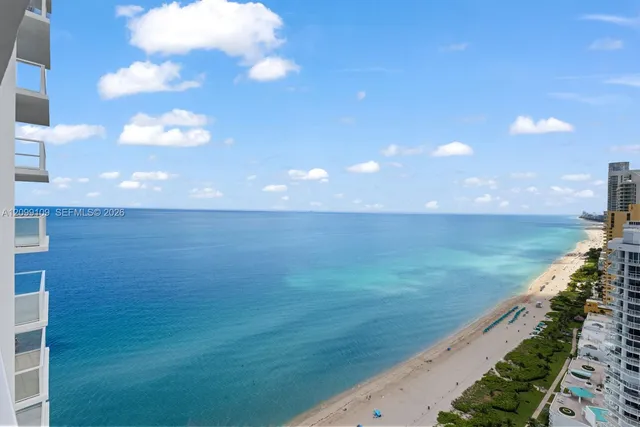 3-bedroom rental at 16699 Collins Avenue #3301, Sunny Isles Beach