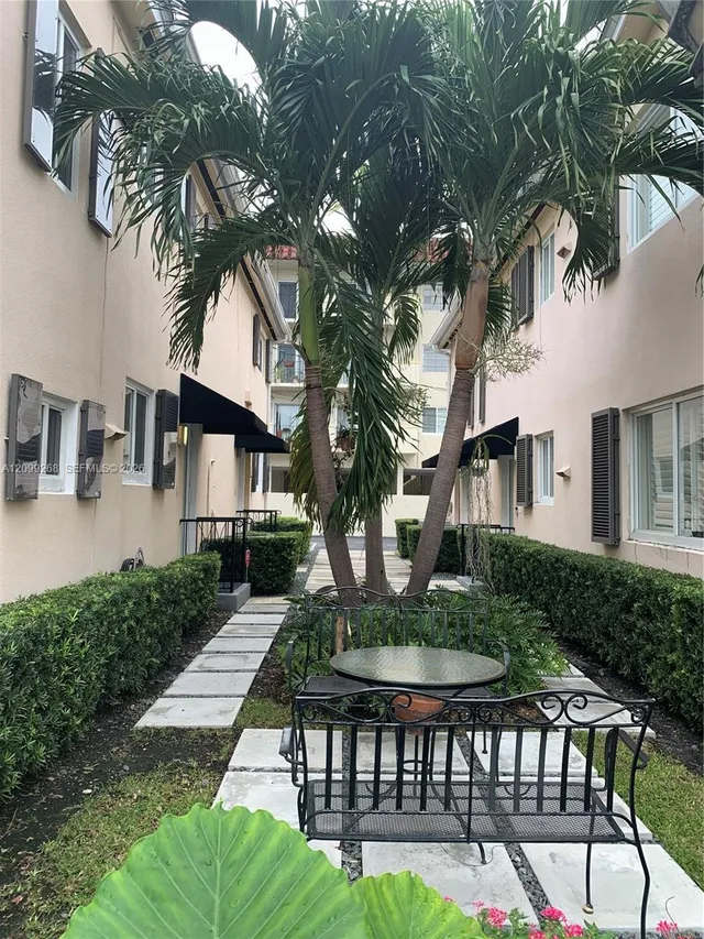 2-bedroom rental at 3182 S Le Jeune Road #3182, Coral Gables