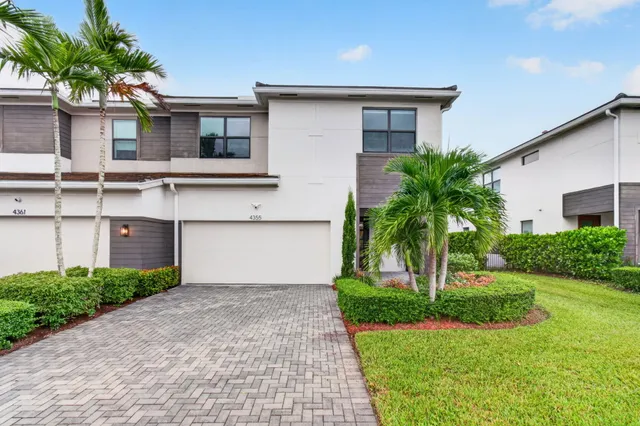 3-bedroom home at 4355 Arcturus Lane, Lake Worth