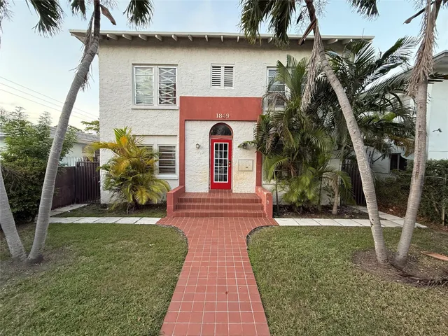 1-bedroom rental at 1849 Dewey Street #3, Hollywood