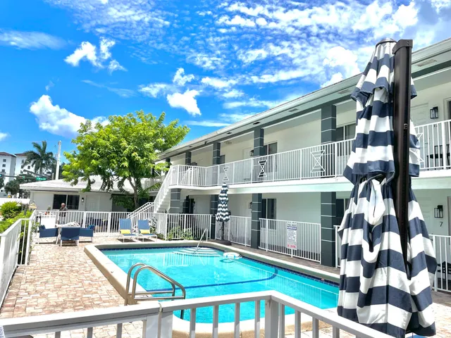 2-bedroom rental at 330 W Camino Real #7, Boca Raton