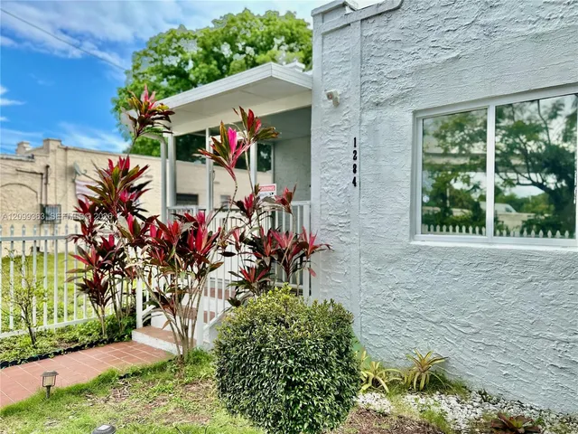 2-bedroom rental at 1284 NW 39 Street, Miami
