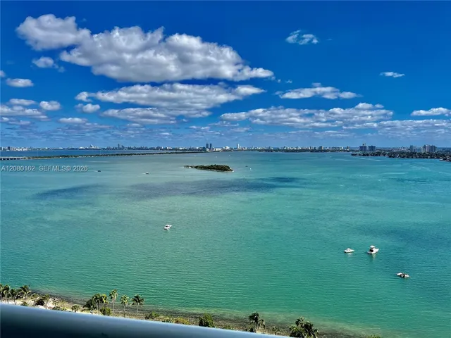 2-bedroom rental at 1800 N Bayshore Drive #2507, Miami