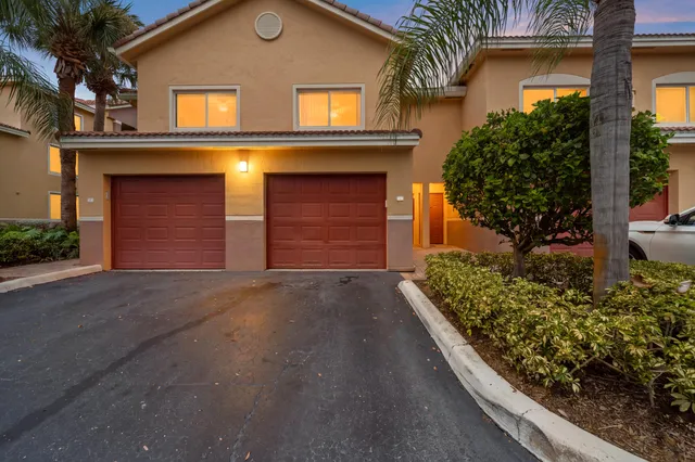 2-bedroom home at 1100 Scotia Drive #102, Hypoluxo