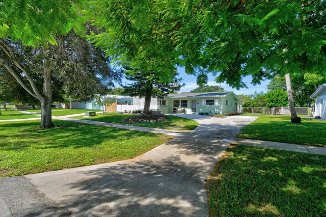 3-bedroom home at 12229 COLONY Avenue, Palm Beach Gardens