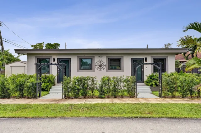 2-bedroom home at 800 N 59th Avenue #1-2, Hollywood