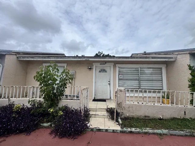 3-bedroom home at 18088 NW 40th Place, Miami Gardens