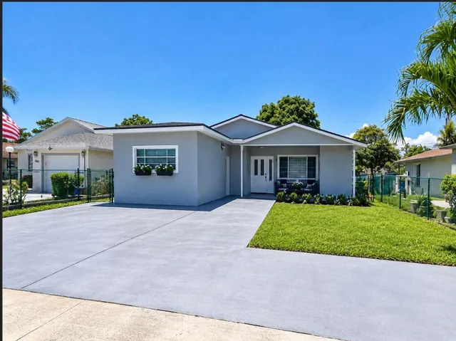 3-bedroom home at 802 SW 5th Avenue, Delray Beach
