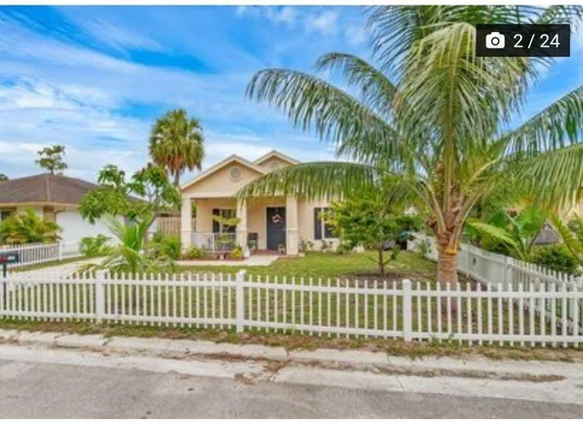 3-bedroom rental at 2957 SAGINAW Avenue, Westgate