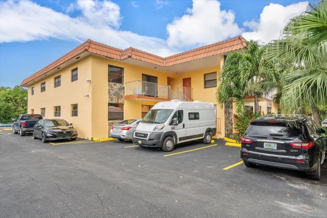 2-bedroom rental at 3522 NE 166TH Street #6, North Miami Beach