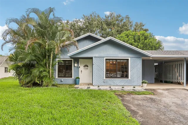 3-bedroom home at 3721 W Valley Green Drive #48, Davie