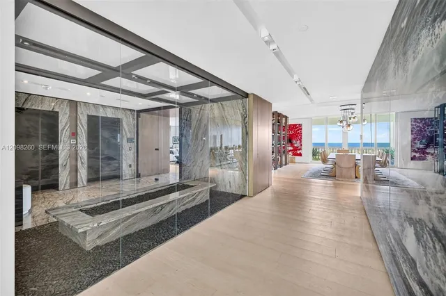 6-bedroom home at 20165 NE 39th Place #1103/1104, Aventura
