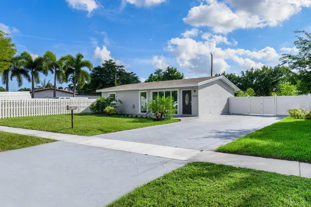 3-bedroom home at 3632 SW 17th Street, Fort Lauderdale