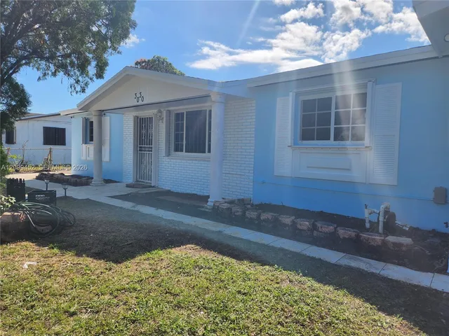 3-bedroom rental at 3030 NW 212th Street, Miami Gardens