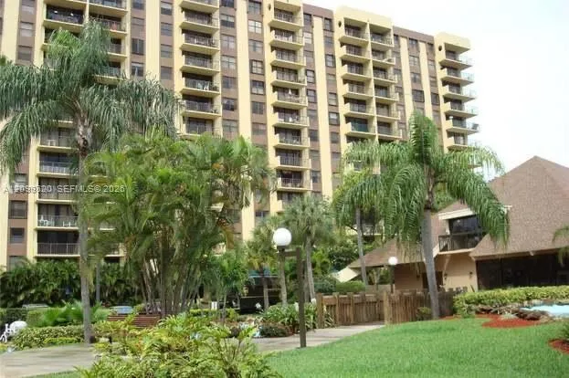 1-bedroom rental at 1470 NE 123rd Street #A1006, North Miami