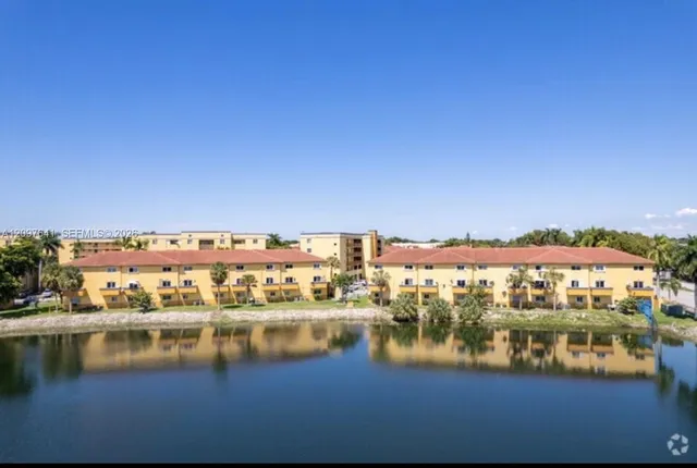 2-bedroom rental at 14902 SW 82nd Lane #13-207, Miami
