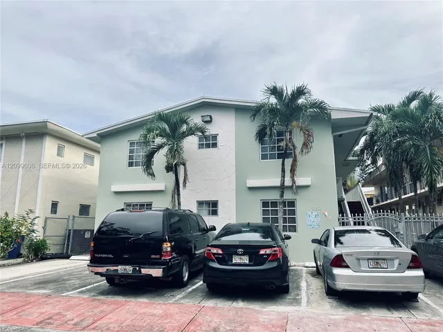 2-bedroom rental at 950 Biarritz Drive #4, Miami Beach