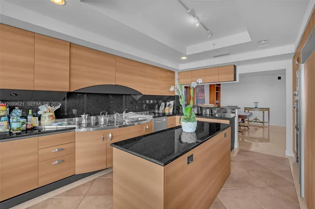 3-bedroom rental at 19955 NE 38th Court #2204, Aventura