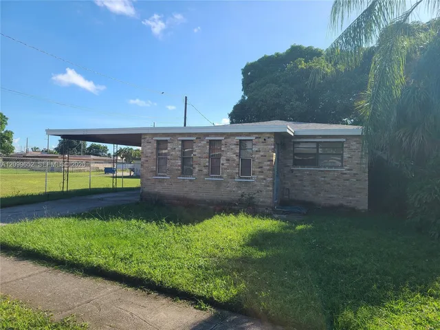 2-bedroom rental at 212 NW 6th Avenue, Dania Beach